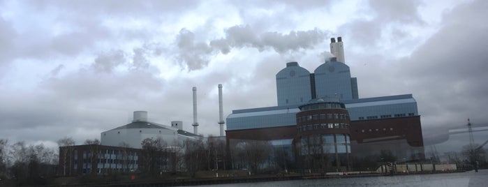 Vattenfall Kraftwerk Tiefstack is one of work offices.