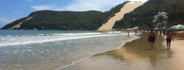 Praia de Ponta Negra is one of Lugares para visitar em Natal.