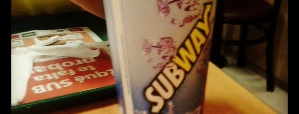 Subway is one of Camiloさんのお気に入りスポット.