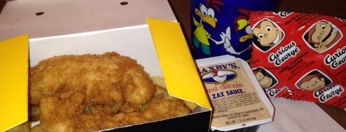 Zaxby's Chicken Fingers & Buffalo Wings is one of Lugares favoritos de Jack.