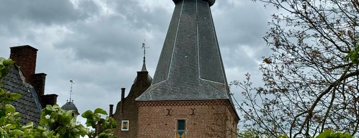 Kasteel Doorwerth is one of Medieval.