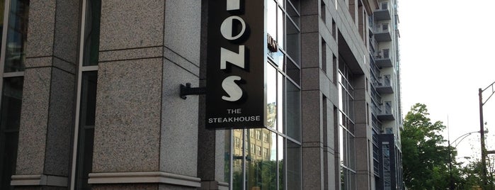 Morton's The Steakhouse is one of สถานที่ที่บันทึกไว้ของ Kristen.