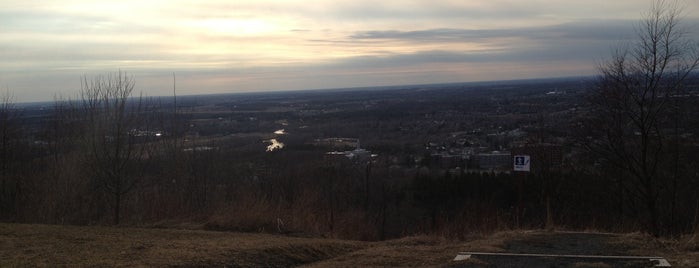 Mont Arthabaska is one of Quebec to St Albans.