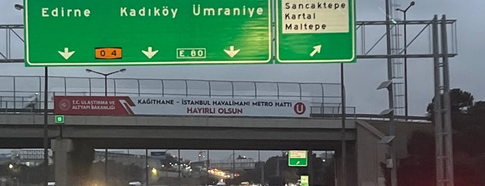 TEM Kartal - Samandıra Kavşağı is one of İstanbul TEM Otoyol Ağı.