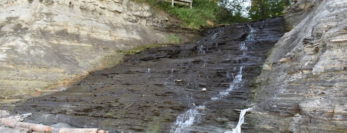 Columbia Road Beach is one of Cleveland.