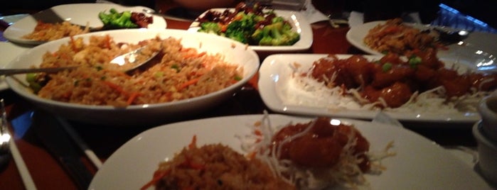 P.F. Chang's is one of Lugares favoritos de Stephania.