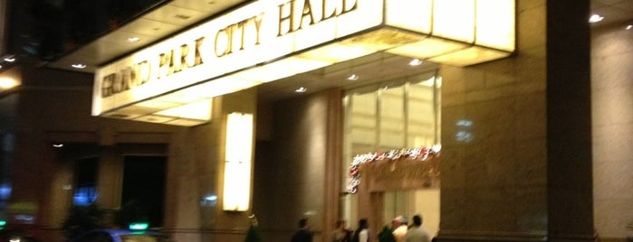 Grand Park City Hall Hotel is one of Jaquelineさんのお気に入りスポット.