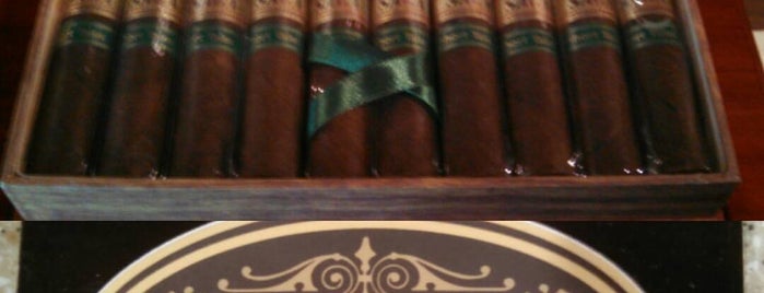 Renegade Cigars is one of Raucherlokal.
