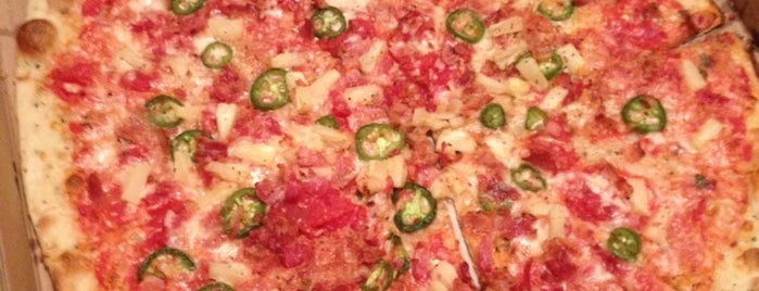 Anchor Stone Deck Pizza is one of Locais salvos de Jim.