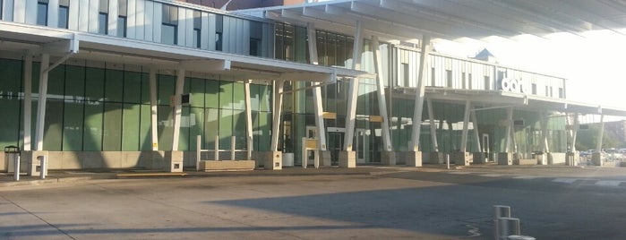 DART Central Station is one of สถานที่ที่ La-Tica ถูกใจ.