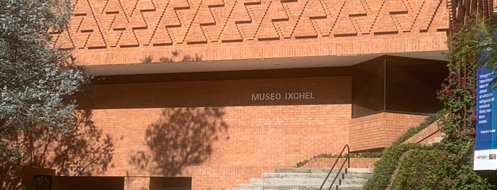 Museo Ixchel del Traje Indígena is one of tecnología y mercadeo.