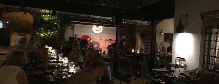 Ga'u Rest-Bar is one of Saffet'in Beğendiği Mekanlar.