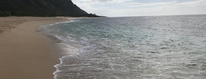 Kālia Beach is one of Hawai'i Essentials.