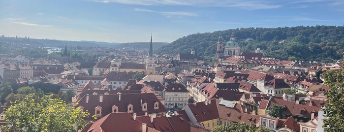 Рожмбергский дворец is one of Prague.