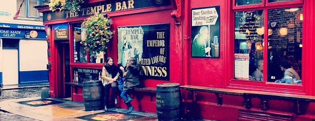 The Temple Bar is one of Dublin's Best! Irland = Peter's Fav's.