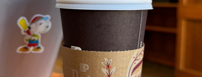 Peet's Coffee & Tea is one of Venues with free Wi-Fi in San Francisco.