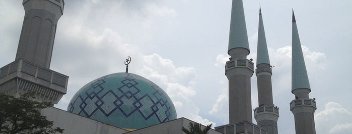 Masjid Sultan Ismail is one of UTM.