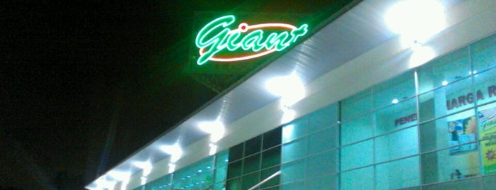 Giant Hypermarket is one of Tempat yang Disukai ꌅꁲꉣꂑꌚꁴꁲ꒒.