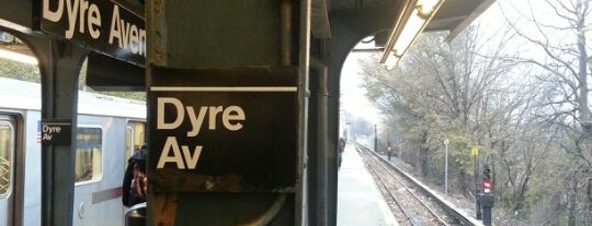 MTA Subway - Eastchester/Dyre Ave (5) is one of Tempat yang Disimpan Nadine.