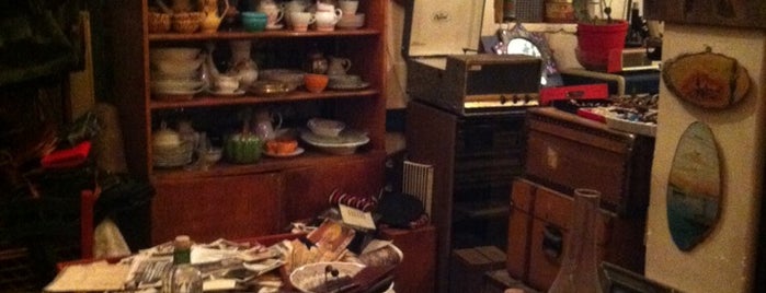 Antique Shop is one of Istanbul.
