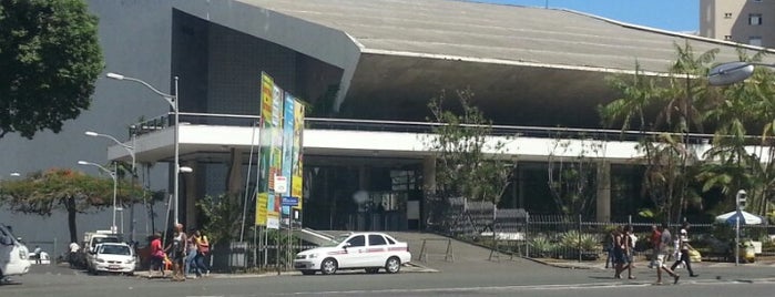 Teatro Castro Alves is one of Lugares frequentados.