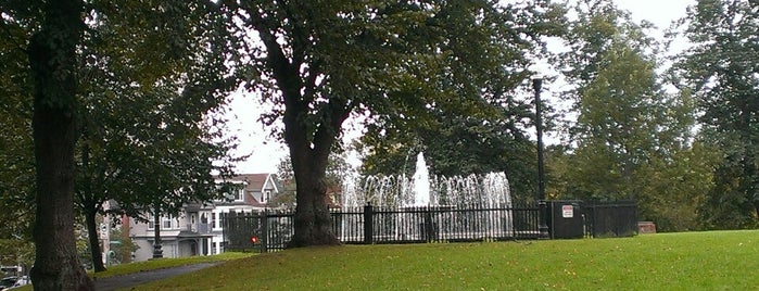 Oland Fountain is one of Desired mayorship.