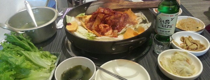 飯館兒 Korean Restaurant is one of places I've ever visited..