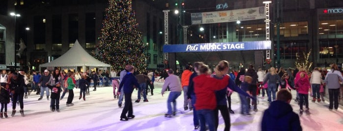 Fountain Square is one of A Cincinnati Christmas.