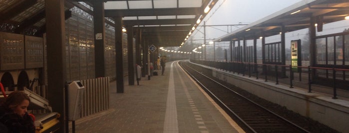 Station Oss is one of Nijmegen - Roosendaal.