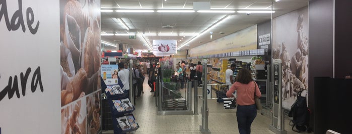 Lidl is one of Лиссабон.