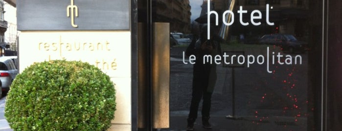 Le Metropolitan, a Tribute Portfolio Hotel, Paris is one of Lugares favoritos de Mario.