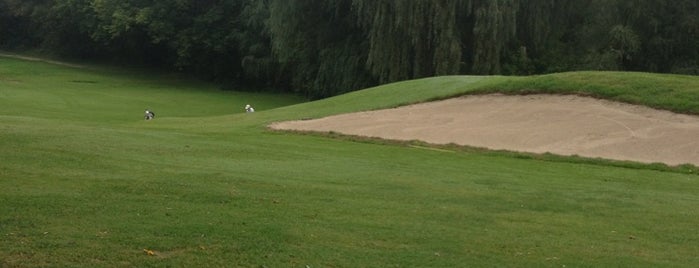 Flemingdon Park Golf Course is one of Sportan Venue List.