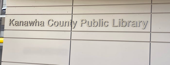 Kanawha County Public Library is one of Orte, die Mark gefallen.