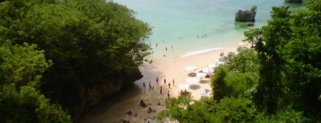 Padang-padang Beach is one of place to visit at bali.