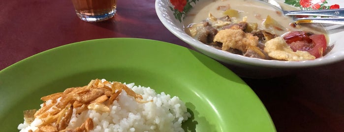 Sop Kaki Sapi & Babat Khas Jakarta is one of The 13 Best Places for Soup in Bandung.