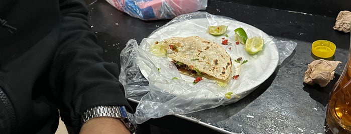 La Carbonera Tacos de Asada is one of 🌮TACOS🌯.