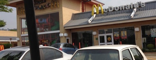 McDonald's is one of Lieux qui ont plu à Noshin.