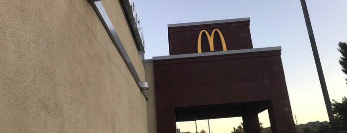 McDonald's is one of WiFi-friendly and/or Laptop-ready in SFValley+.
