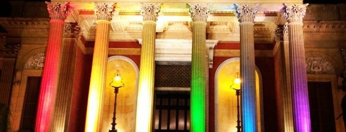 Teatro Massimo is one of Grand Tour de Sicilia.