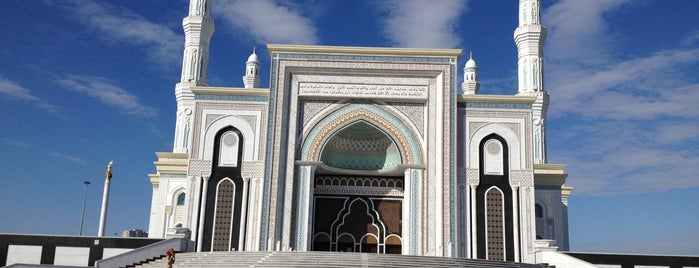 Әзірет Сұлтан мешіті / Мечеть Хазрет Султан / Hazrat Sultan Mosque is one of Astana #4sqCities.