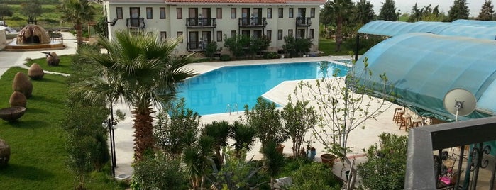 Halıcı Hotel is one of Lugares favoritos de dnz_.