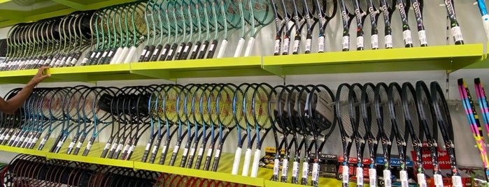 Wigmore Sports Racket Restringing London is one of Inghilterra.