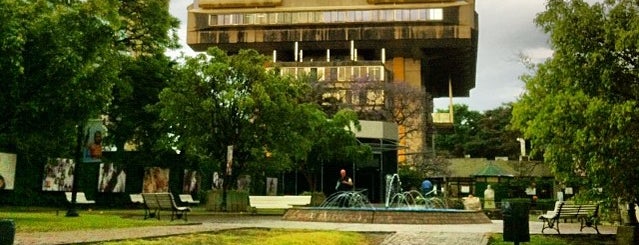 Biblioteca Nacional Mariano Moreno is one of Nerdy Libraries of the World Bucket List.