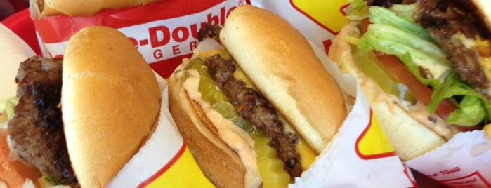 In-N-Out Burger is one of California.
