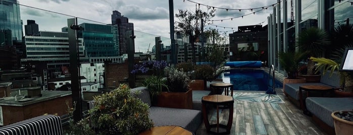 Laurel’s On The Roof is one of Bars to visit London 2023.