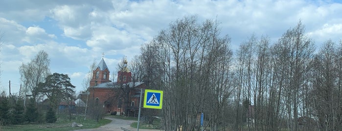 Церковь Святого Великомученика Фёдора Стратилата is one of Объекты культа Ленинградской области.