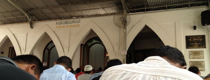 Masjid Al - Hidayah is one of Masjid/Mosque in Surabaya.