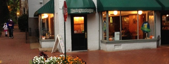 Booeymonger is one of Lugares favoritos de Sneakshot.