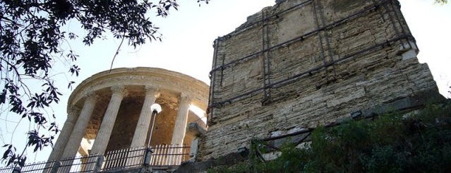 Tempio di Vesta is one of Siti Archeologici suggeriti da Roma&Più.