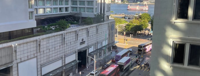 The Kowloon Hotel is one of สถานที่ที่ Shank ถูกใจ.